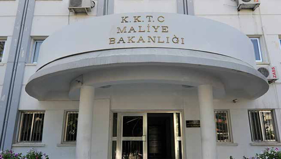 Maliye Bakanlığı: Gazimağusa Limanı’ndaki X-Ray cihazı araçların yüzde 10’unu kontrol edebilecek kapasitede