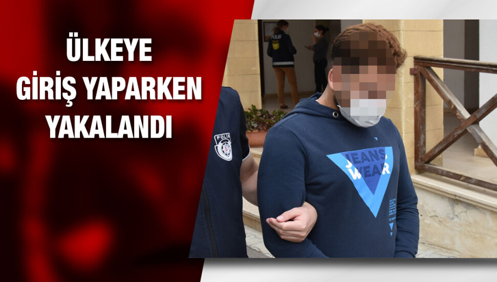 Elindeki müstehcen fotoğraflarla tehdit etti
