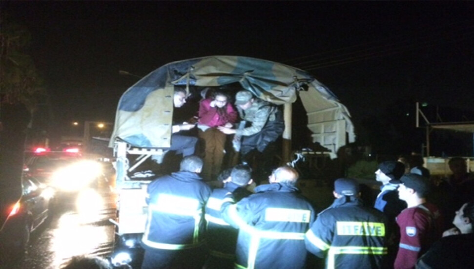 Levent Kolej'de mahsur kalanlar tahliye diliyor...