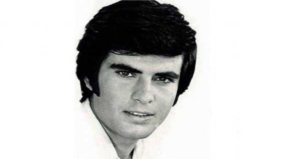 Ünlülerden Tarık Akan'a veda mesajları