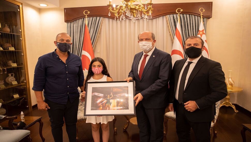 Ersin Tatar, Elis Sermaye ve babası Hakan Sermaye’yi kabul etti