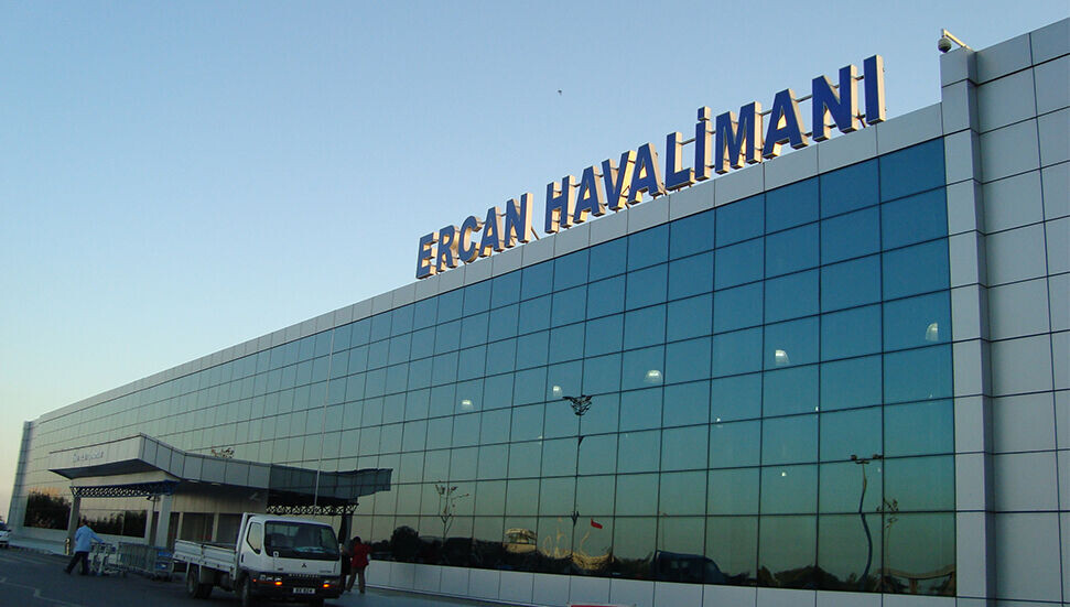 Erhan Arıklı: Ercan-Adana uçuşu, Ercan-Antalya olarak değiştirildi