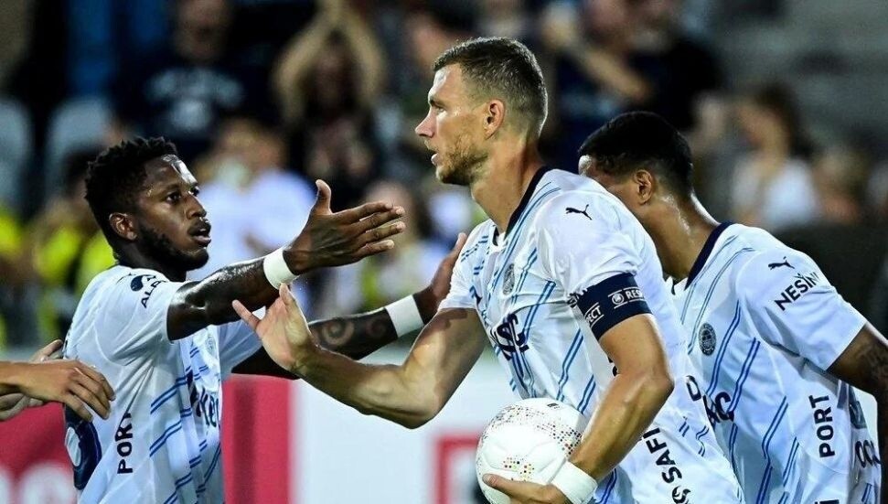 Fenerbahçe tur kapısını araladı: İsviçre'de Dzeko'nun gecesi