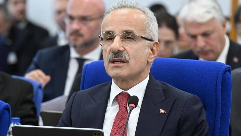 Türkiye Ulaştırma ve Altyapı Bakanı Abdulkadir Uraloğlu: İsrail'e hiçbir ürünün ihracatına izin vermiyoruz