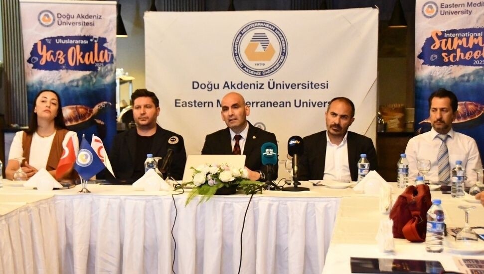 DAÜ, Uluslararası Yaz Okulu kapsamında basın toplantısı düzenledi