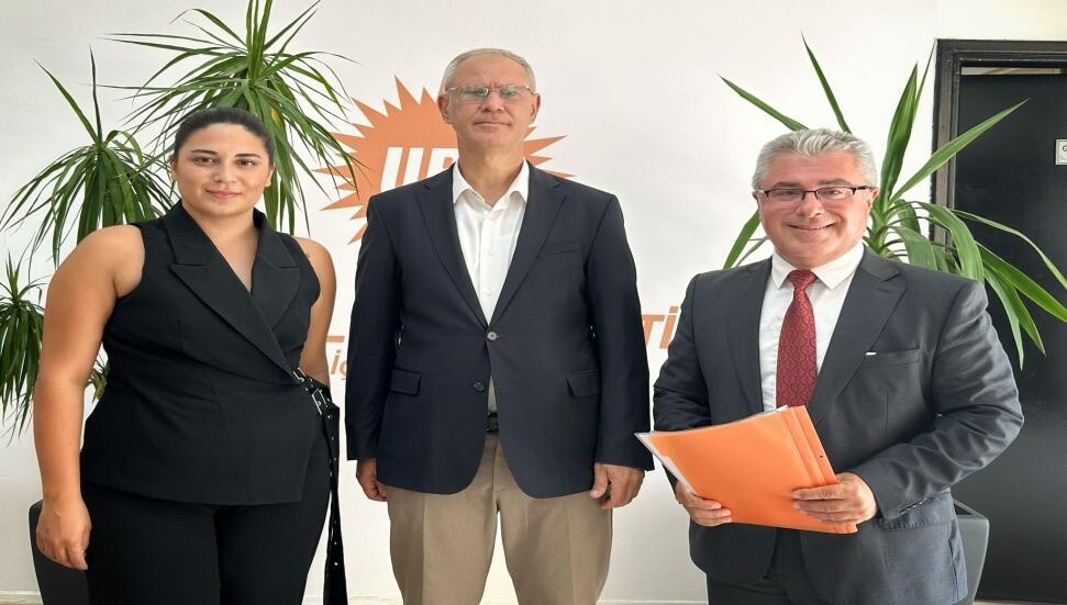 UBP'de ilk adaylık başvurusu Ahmet M. Karavelioğlu'dan geldi