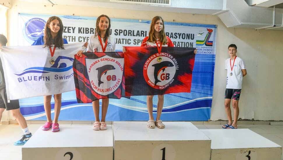 11+ Yaş Bireysel Yüzme Şampiyonası’nda 9 yeni rekor kırıldı