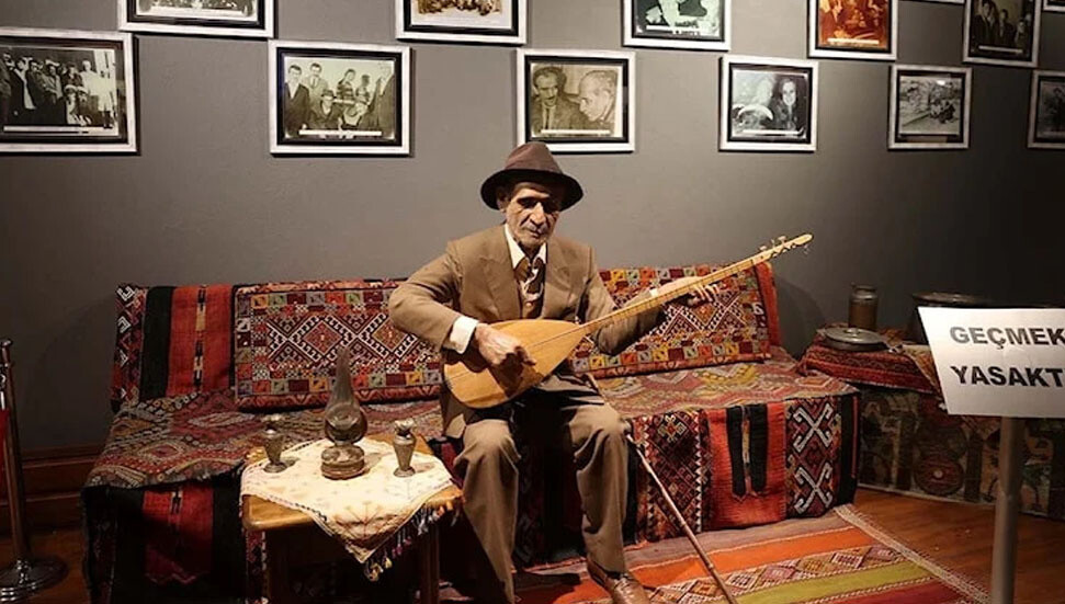 Aşık Veysel yılı anısına resim sergisi açıldı