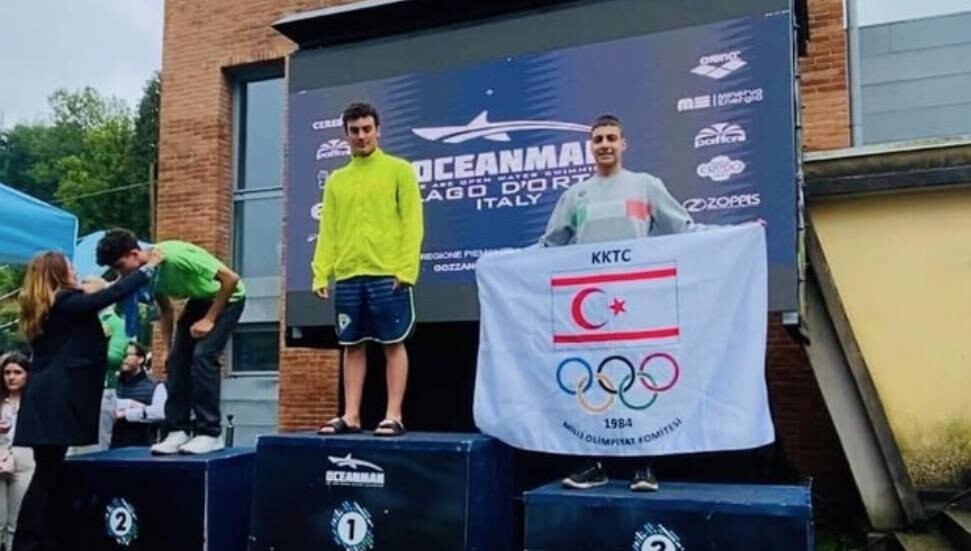 Kuzey Kıbrıs Su Sporları Federasyonu, yüzücü Boran Bora’yı tebrik etti
