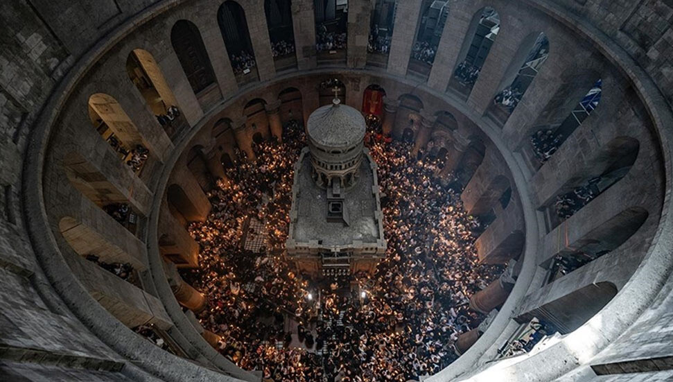 Filistin'deki Kutsal Cumartesi törenlerine hüzün ve İsrail'in engellemeleri hakim oldu