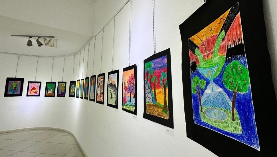536 eser arasından seçilen 120 çocuk resmi “Doğanın Büyüsü” sergisinde Lefkoşa AKM’de sergilenecek
