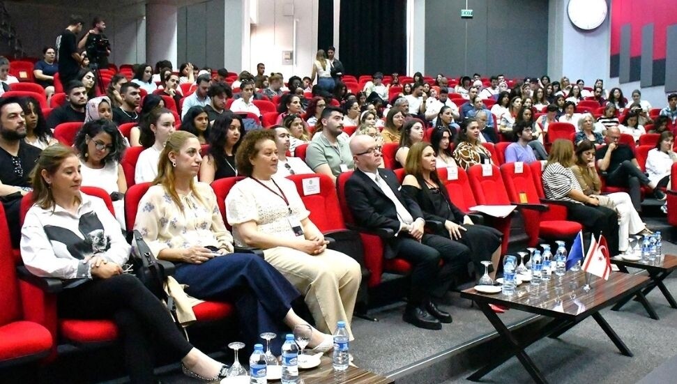 DAÜ 12. Uluslararası Tasarım Haftası “Arada/lık Hali: Değişim Odağında Tasarım” temasıyla başladı