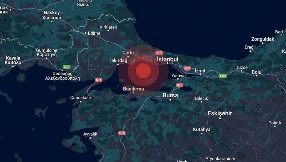 İstanbul'da 3,8 büyüklüğünde deprem!