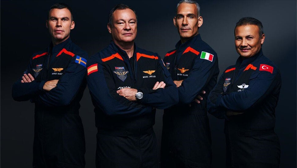 Türkiye'nin ilk uzay yolcusu Alper Gezeravcı uzay aracı eğitimini tamamladı