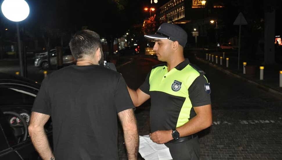 Lefkoşa’da üç farklı araçta bıçak ve sopa bulundu, sürücüler hakkında işlem başlatıldı