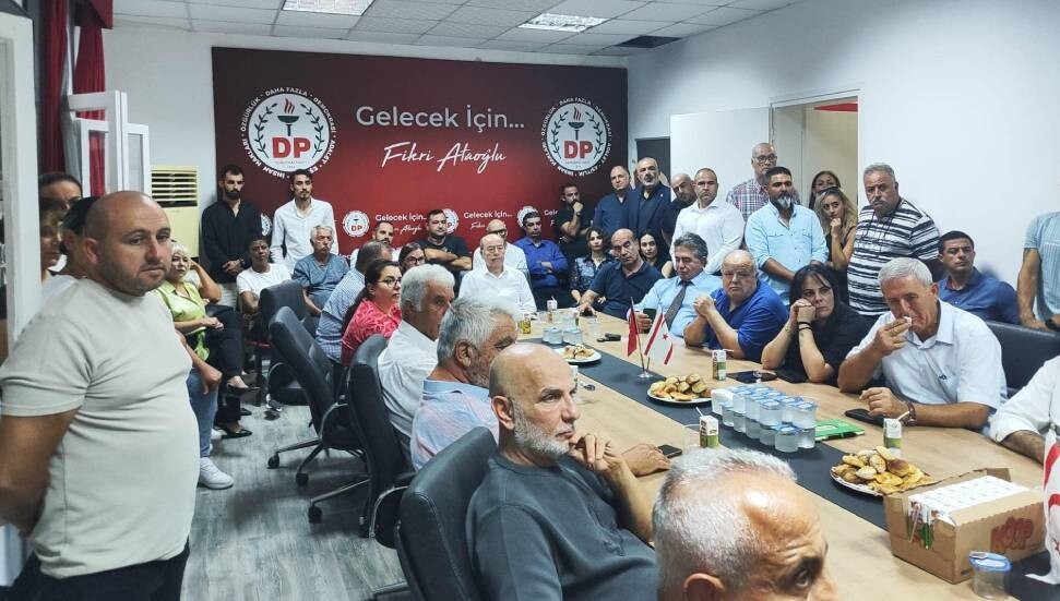 Demokrat Parti'den Lefkoşa’da “Birlik” mesajı