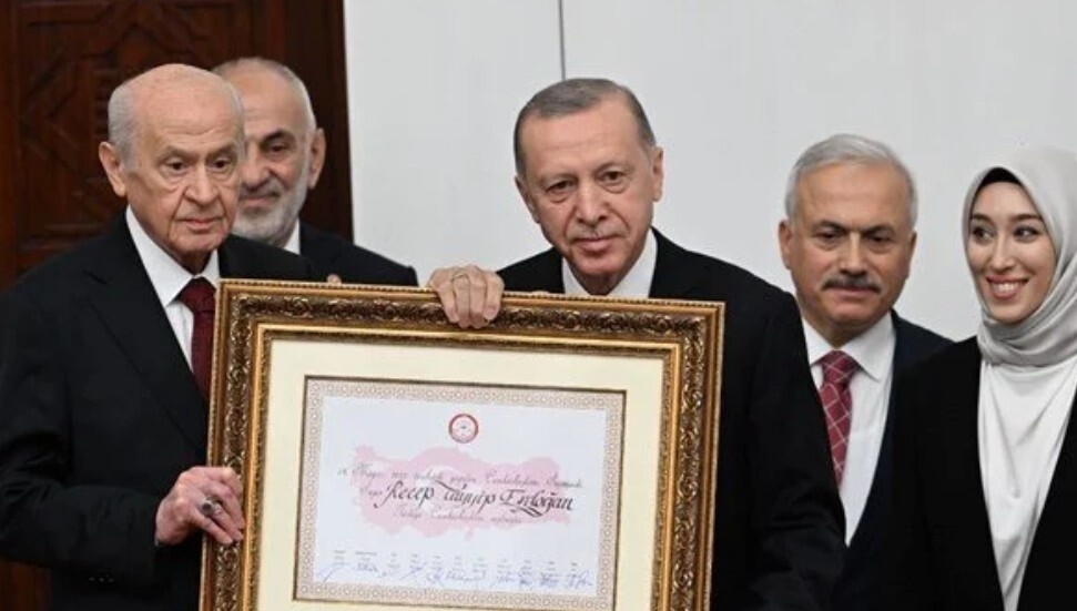 Türkiye Cumhurbaşkanı Recep Tayyip Erdoğan, Meclis'te yemin etti