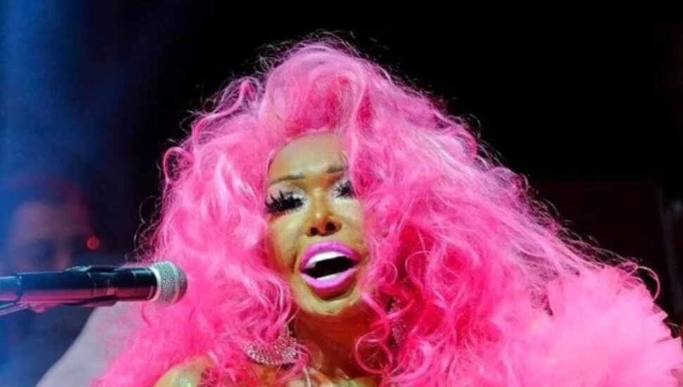 Bülent Ersoy da Barbie akımına uydu