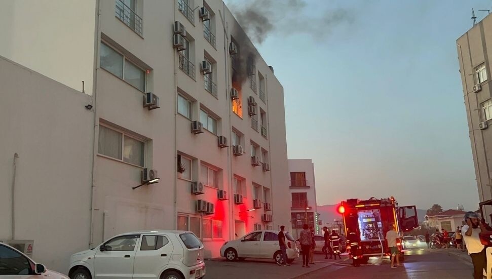 Fişler ısındı, yangın çıktı: Bir kişi dumandan etkilendi!