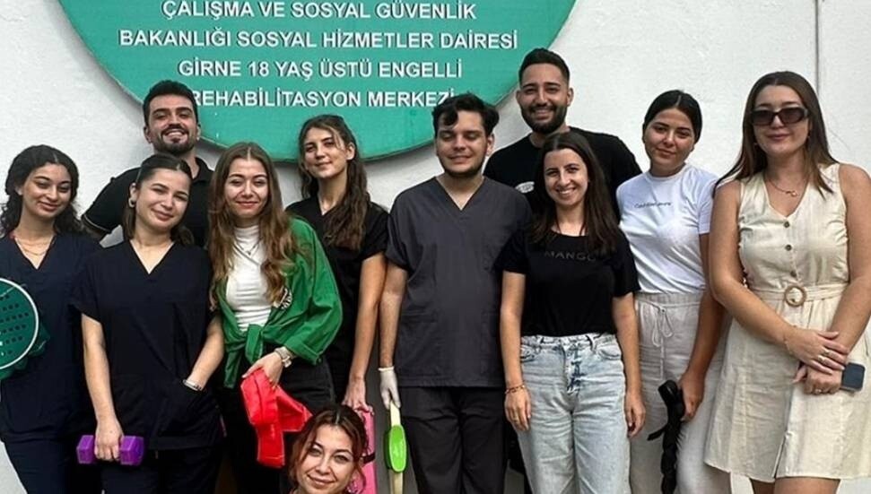 GAÜ Fizyoterapi ve Rehabilitasyon öğrencileri, “Keep Moving Project" ile engellilere destek verdi