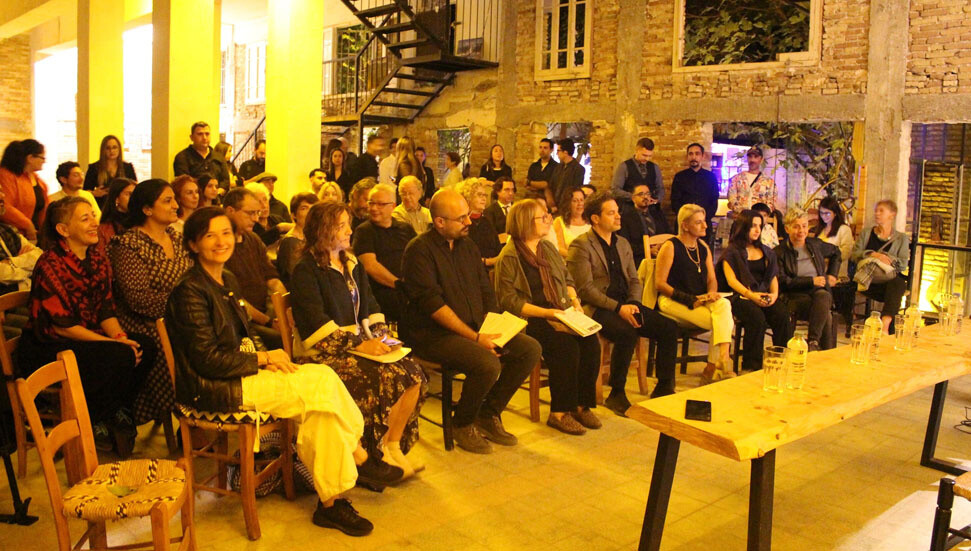 “Lame Indecisiveness: The Story Of Sketches” tanıtıldı