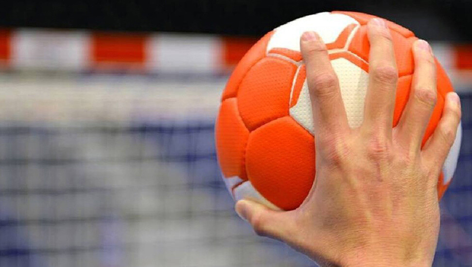Hentbol hakemleri şiddete karşı 10 dakika geç düdük çalacak