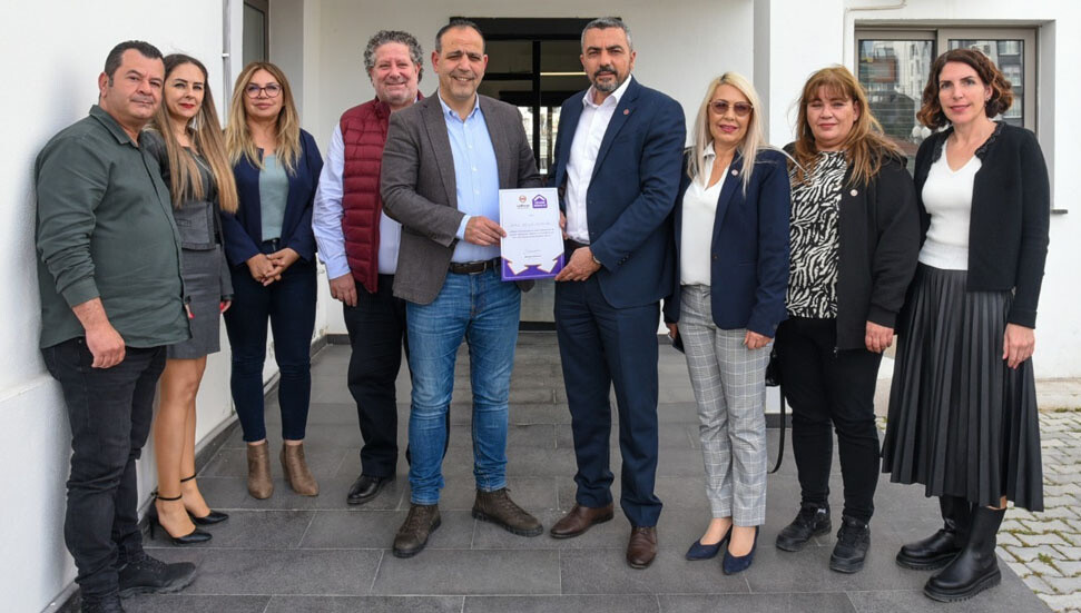 Kamu-İş’ten Kadın Sığınma Evi’nde yaşayan kadınlara destek!
