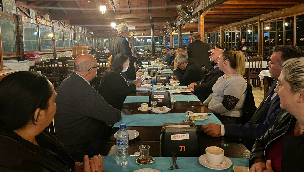 Lefke Yardım Derneği, bayramlaşma yemeği düzenledi