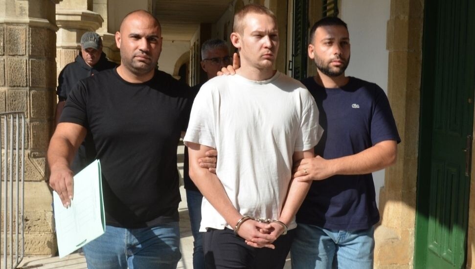 Ülkeye 3 buçuk kiloya yakın uyuşturucu madde soktuğunu itiraf eden zanlı 45 gün tutuklu