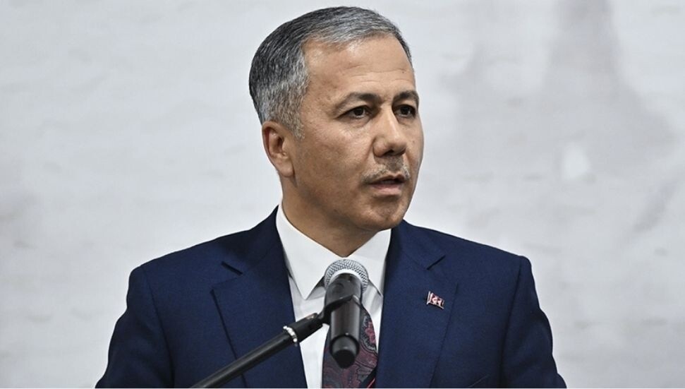 Türkiye İçişleri Bakanı Ali Yerlikaya: 447 kiloluk uyuşturucu ele geçirildi, 3 şüpheli tutuklandı