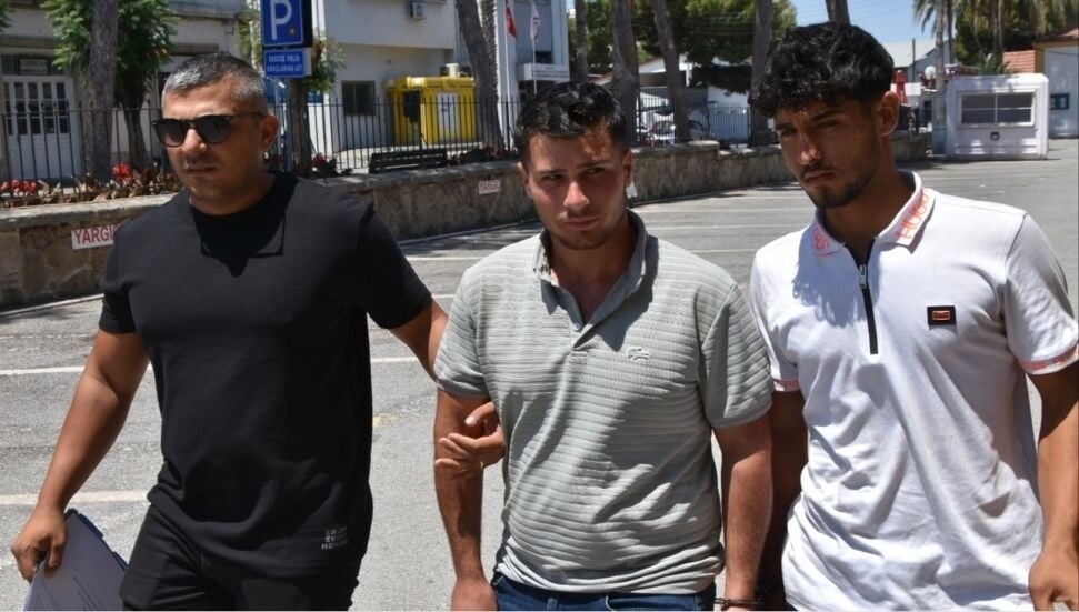 Bisiklet ve telefon çalmakla itham edilen zanlılar 1 gün tutuklu