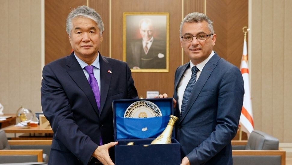 Cumhurbaşkanı Erhürman, TÜRKSOY Genel Sekreteri Raev’i kabul etti