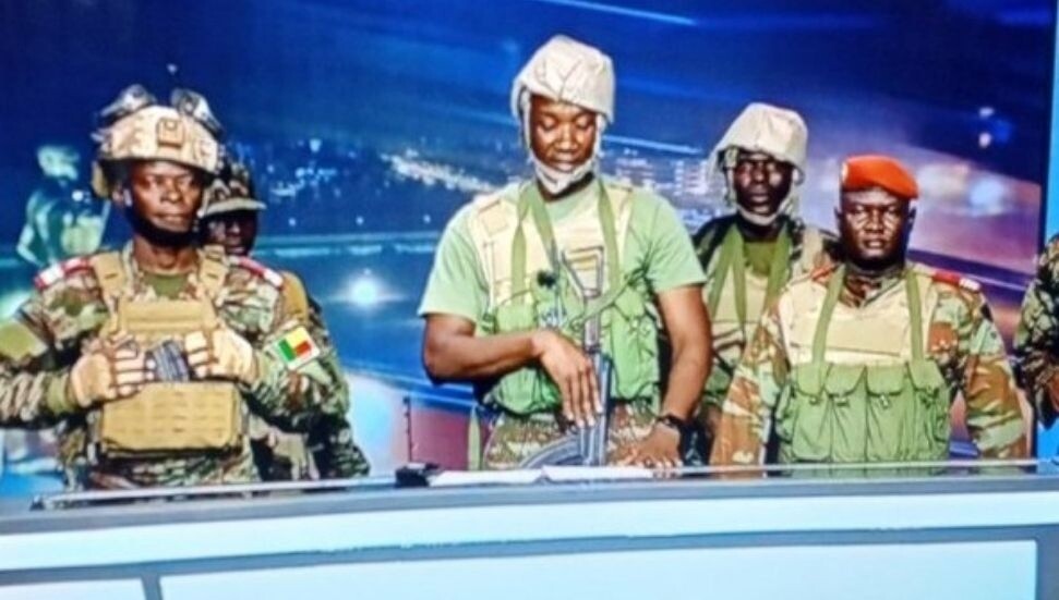 Benin İçişleri Bakanı: Darbe girişimi başarısızlığa uğratıldı