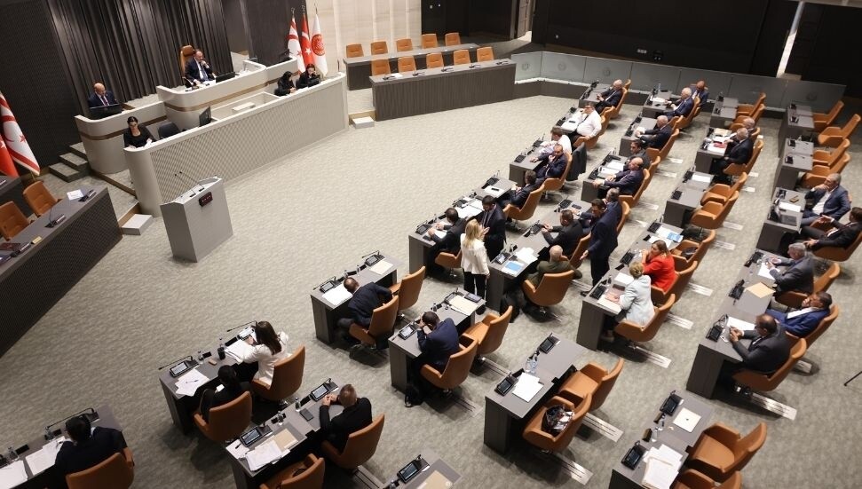 Meclis toplandı, bütçe görüşmeleri devam ediyor