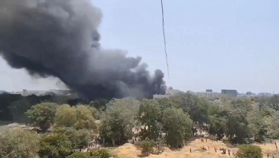 Hindistan’da uçak faciası: 100’den fazla kişi hayatını kaybetti