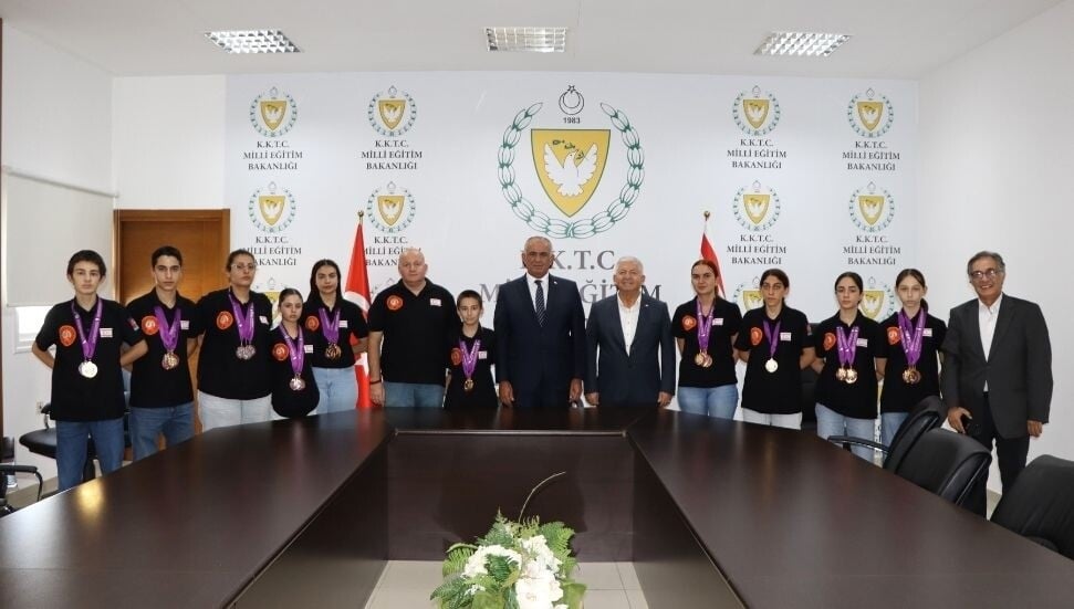 Çavuşoğlu, Taekwondo Milli Takımını kabul etti: Ülkenin tanıtımı açısından çok önemli