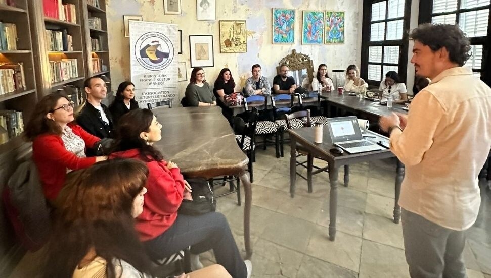 Kıbrıs Türk-Fransız Kültür Derneği’nden yabancı dil öğretmenlerine yapay zekâ odaklı eğitim