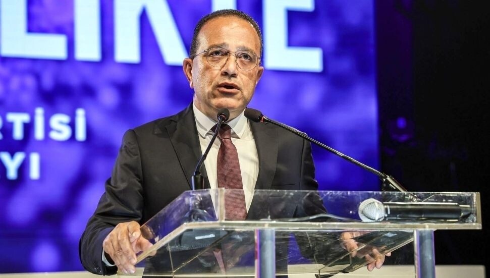 Şahali, İncirli'yi tebrik etti: Kurultay sonucu yeni bir başlangıç, mücadelemiz sürüyor!