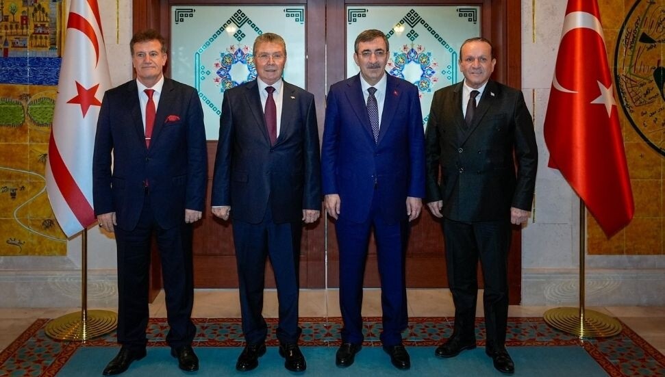 Üstel ve hükümet ortakları, Yılmaz'la görüştü: Kardeşlik bağlarını ve ortak irademizi teyit ettik