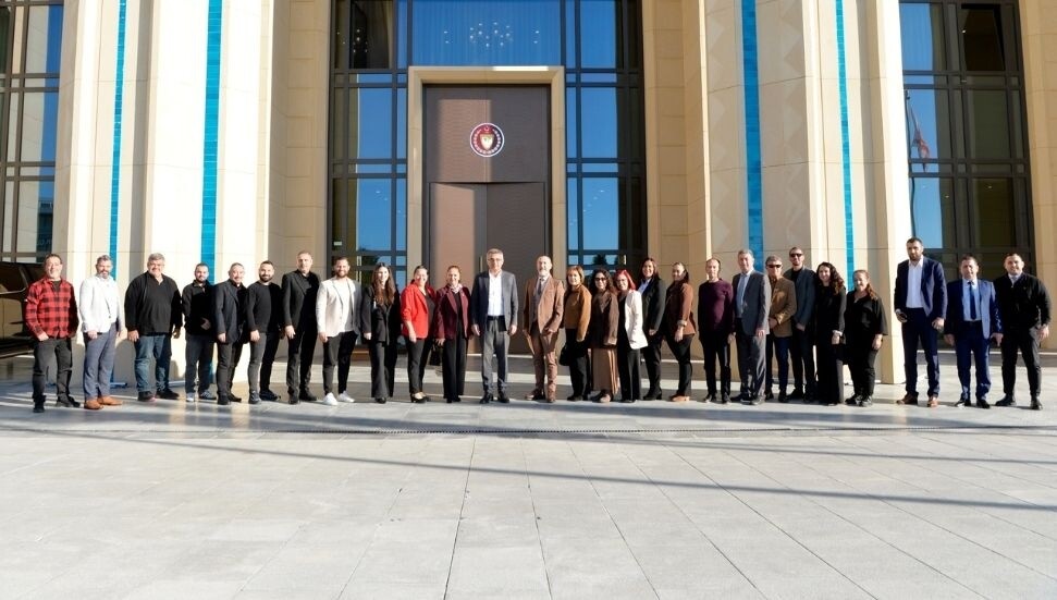 Erhürman, Halk Dansları Federasyonu'nu kabul etti: Kıbrıs kültürü ve ülke tanıtımına katkı yapılıyor