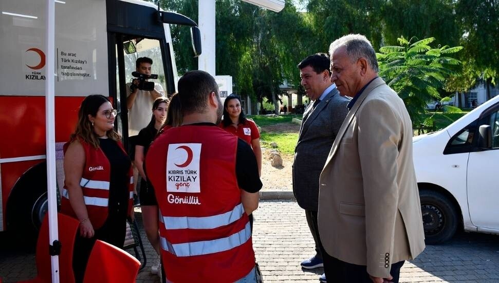DAÜ’de “Birbirimize Candan Bağlıyız” kampanyasıyla kan bağışı etkinliği