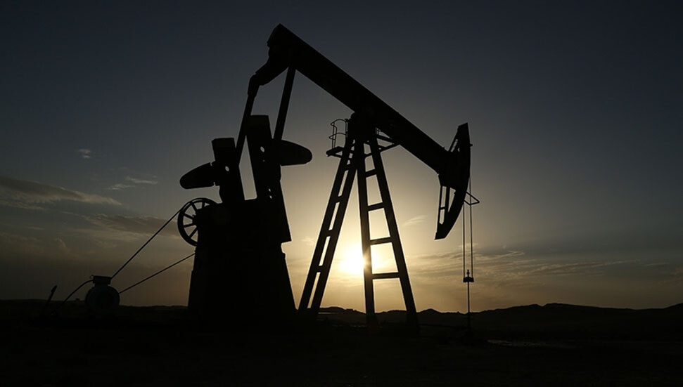 Petrol, borç anlaşmasındaki ilerleme ve Çin verisiyle yükseliyor