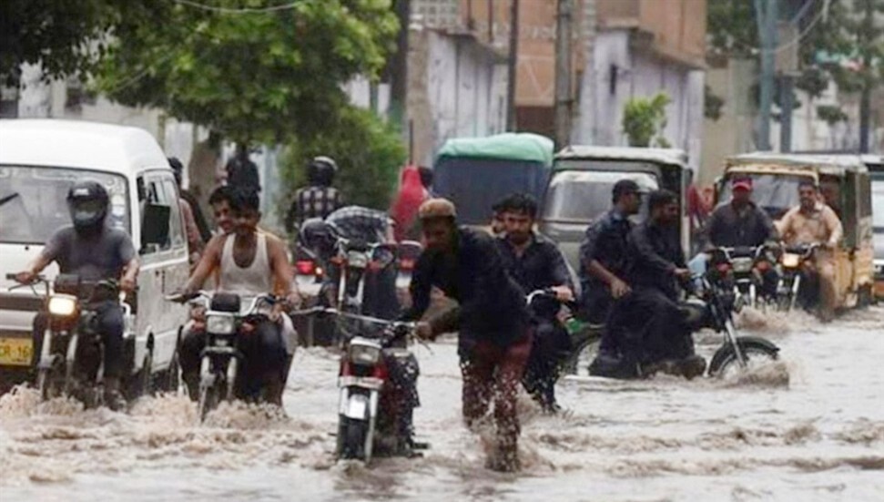 Pakistan Flash Floods Kill 49, Strand 1,300 Tourists as Toll Soars