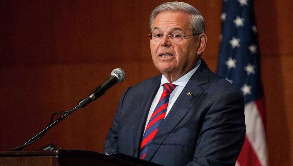 ABD'de eski senatör Menendez, rüşvet almaktan 11 yıl hapis cezasına çarptırıldı