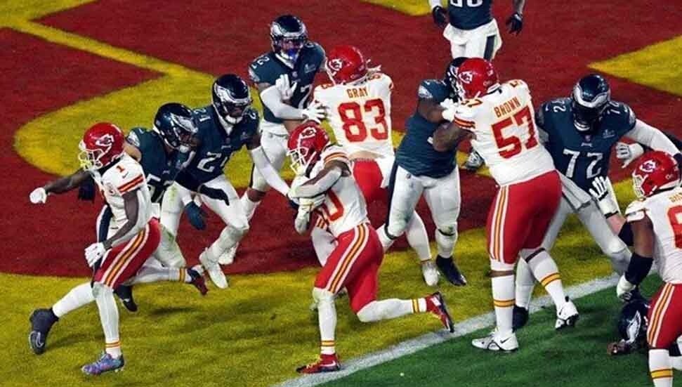 Super Bowl'da Kahramanmaraş depremleri anonsu