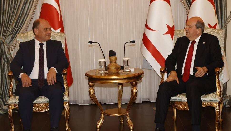 Tatar Discusses Proposed Border Crossings with Mayor Karavezirler