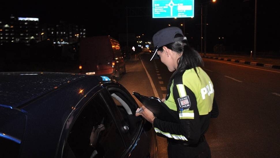 2 bin 434 sürücü kontrol edildi: 467 yasal işlem, 4 tutuklu