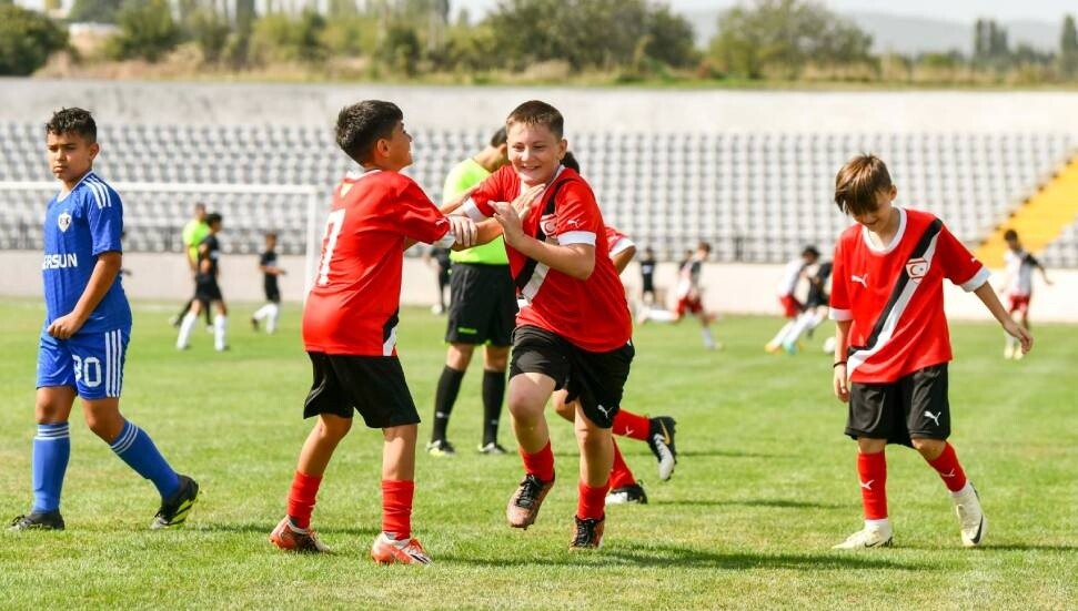 U12 Futbol Milli Takımı’ndan Azerbaycan’da üst üste galibiyet!