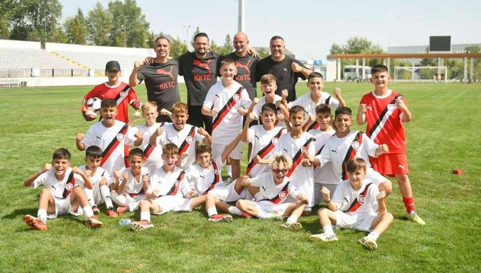 Tufan Erhürman: Dünyayı hak eden, çok güzel ve çok yetenekli çocuklarımız var bizim