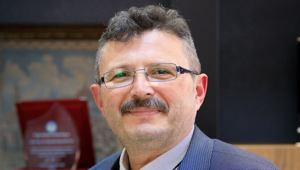 DAÜ Eczacılık Fakültesi Dekanı Gülcan, Iowa Üniversitesi’nde seminere katıldı